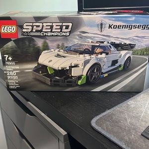 Koenigsegg Jesko Lego set